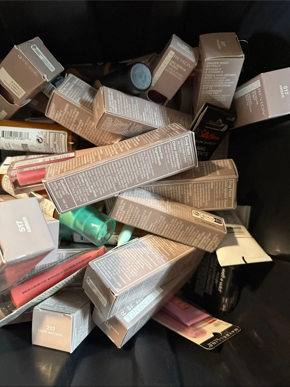 Huge Bundle Foundation, Concealer, Gel Blush and More Resellers Delight